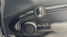 MINI Hatchback 1.5 Cooper Classic 5dr Petrol Hatchback